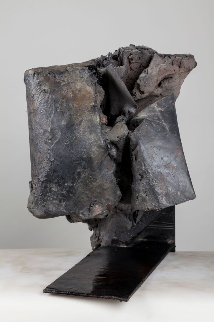 Opera 000 Polimaterico 54x36x62cm 2021