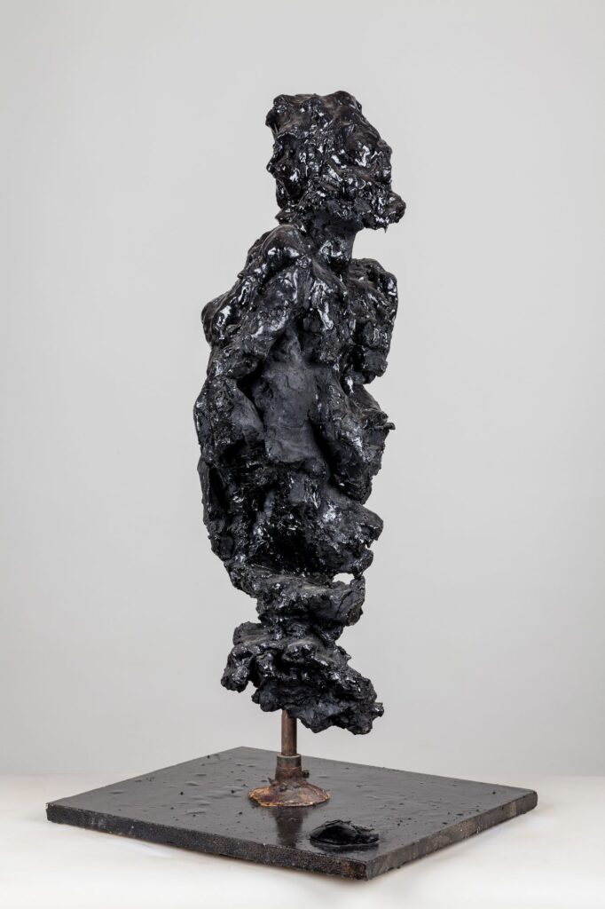 Opera 62 Polimaterico 28x25x89cm 2019