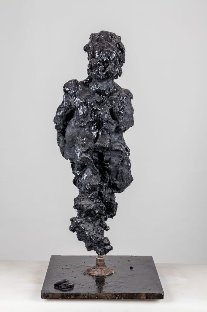 Opera 62 Polimaterico 28x25x89cm 2019