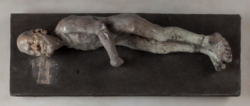 Opera N 38 POlimaterico 30x83x16cm 2013
